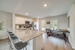Family-friendly, Pets Welcome: Broken Arrow Gem!
