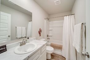 Family-friendly, Pets Welcome: Broken Arrow Gem!