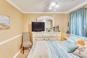 4 Blocks to Ocean: North Myrtle Beach Condo