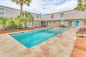 4 Blocks to Ocean: North Myrtle Beach Condo