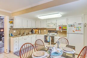 4 Blocks to Ocean: North Myrtle Beach Condo