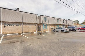 4 Blocks to Ocean: North Myrtle Beach Condo