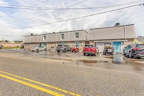 4 Blocks to Ocean: North Myrtle Beach Condo