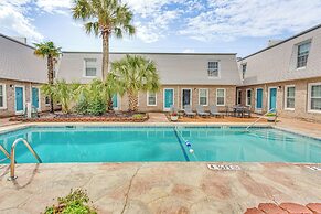 4 Blocks to Ocean: North Myrtle Beach Condo