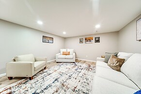 Walk to Lake: Pet-friendly Cottage in Jamestown!