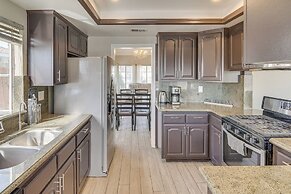 < 1 Mi to Antelope Valley Mall: Spacious Retreat!