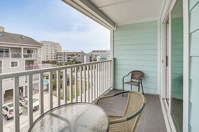 Walk to Beach: Condo w/ Balcony in Murrells Inlet!