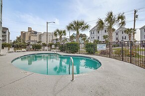 Walk to Beach: Condo w/ Balcony in Murrells Inlet!