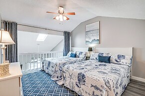 Walk to Beach: Condo w/ Balcony in Murrells Inlet!