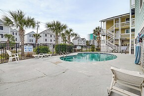 Walk to Beach: Condo w/ Balcony in Murrells Inlet!