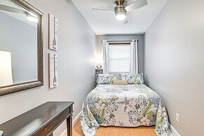 Walk to Beach: Condo w/ Balcony in Murrells Inlet!