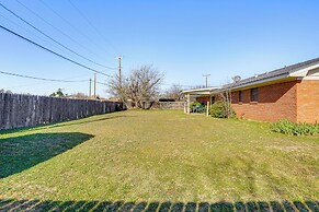 Family Friendly: Peaceful Home in Stamford!