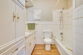 Family Friendly: Peaceful Home in Stamford!