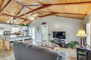 < 1/2 Mi to Marina: Missouri Lake Getaway