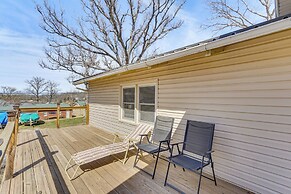 < 1/2 Mi to Marina: Missouri Lake Getaway