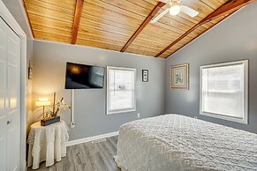 < 1/2 Mi to Marina: Missouri Lake Getaway