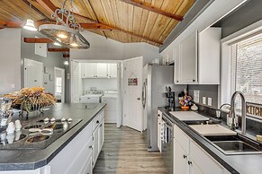 < 1/2 Mi to Marina: Missouri Lake Getaway