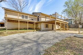 < 1/2 Mi to Marina: Missouri Lake Getaway