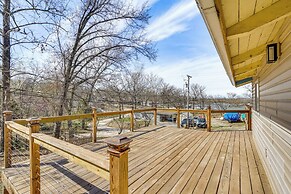 < 1/2 Mi to Marina: Missouri Lake Getaway