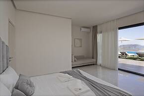 Elira Luxury Villa - With Private Pool