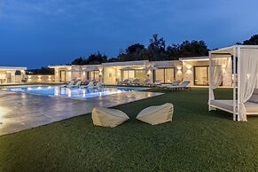 Elira Luxury Villa - With Private Pool