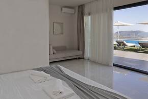 Elira Luxury Villa - With Private Pool