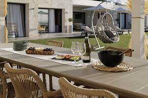 Elira Luxury Villa - With Private Pool