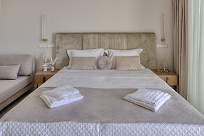 Elira Luxury Villa - With Private Pool