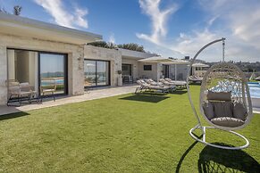 Elira Luxury Villa - With Private Pool