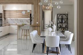 Elira Luxury Villa - With Private Pool