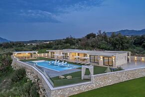 Elira Luxury Villa - With Private Pool