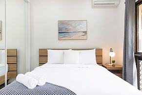 Zen Coastal Hideaway Modern Hospital Beach