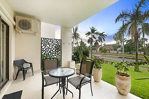 Zen Coastal Hideaway Modern Hospital Beach