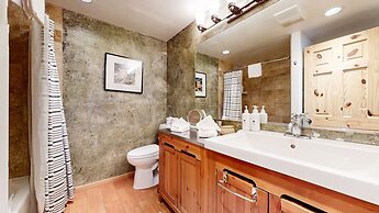 Villa De Los Pinos #09 3 Bedroom Condo