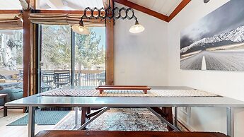 Villa De Los Pinos #09 3 Bedroom Condo