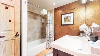 Villa De Los Pinos #09 3 Bedroom Condo