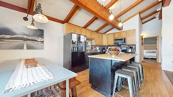 Villa De Los Pinos #09 3 Bedroom Condo