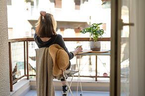 LIV - Marvelous Apartment Near Acropolis