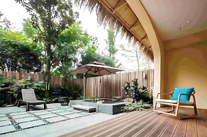 Mount Emei Zhizhu Resort Hotel