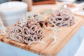 Mount Emei Zhizhu Resort Hotel