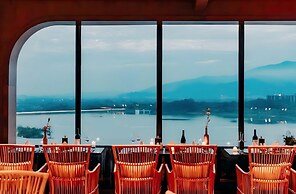 Mount Emei Zhizhu Resort Hotel