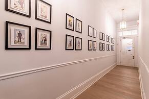 Thena Hotel - Chic and Cozy Studio