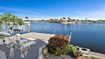 Amazing - 4 Bed Billiard Table Luxury Canal Pool