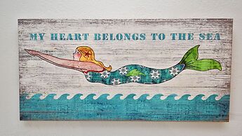 Amazing - 4 Bed Billiard Table Luxury Canal Pool