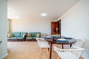 Cf05 Prédio beira mar Apto 3 quartos