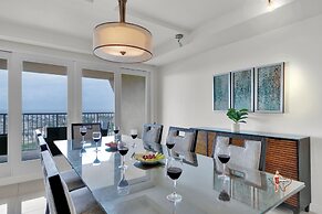 Bahia Mar-Solare Beachfront & Two Pools