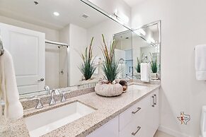 Bahia Mar-Solare Beachfront & Two Pools