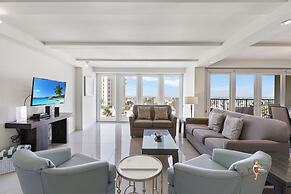 Bahia Mar-Solare Beachfront & Two Pools