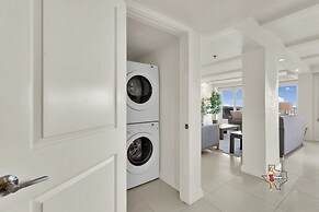 Bahia Mar-Solare Beachfront & Two Pools