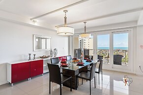 Bahia Mar-Solare Beachfront & Two Pools